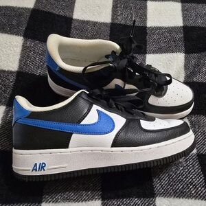 Nike Black and Blue Court Low